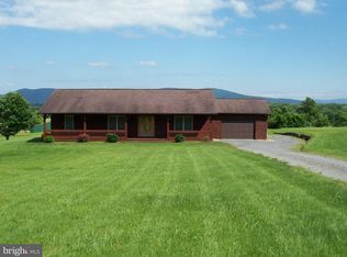 188 Twin Oak Dr, Maysville, WV 26833
