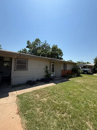 1273 S Pioneer Dr Photo 1