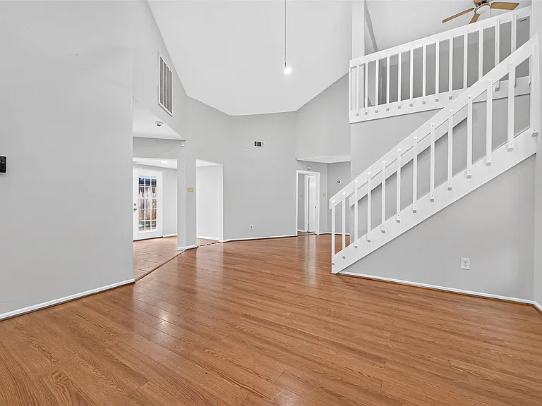 10419 Appleridge Dr — Photo 9