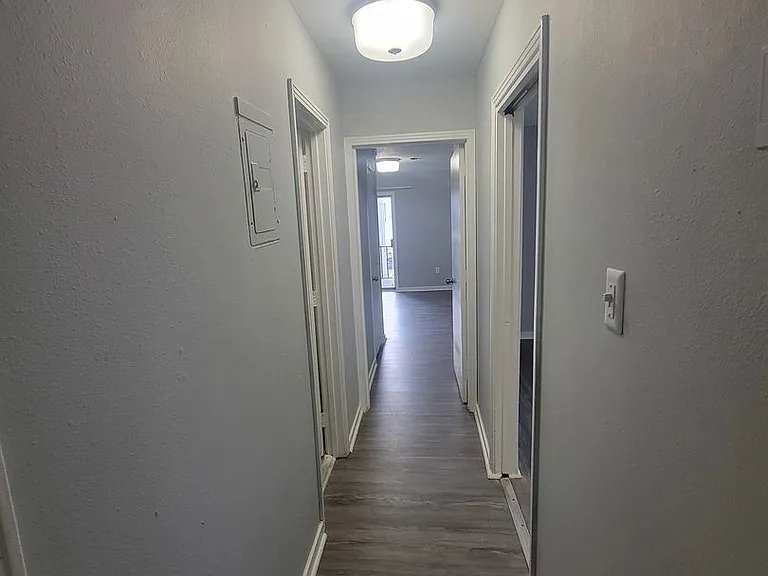 225 W McDowell Rd — Photo 33