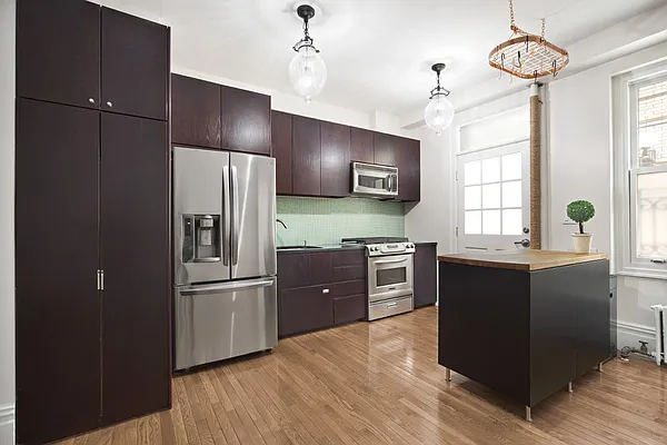 Sold by Compass | media 5