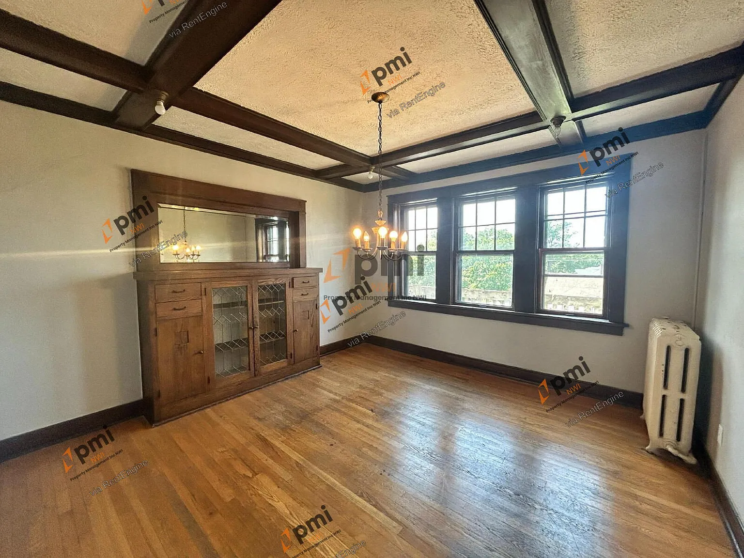 2 bed, 1.0 bath, 1200 sqft, $1,050 — Photo 3