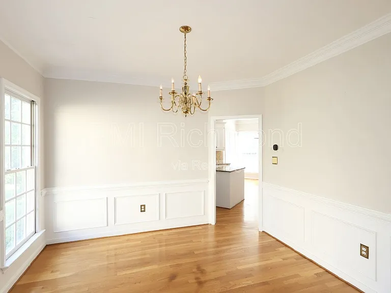 6004 Manor Park Ter — Photo 9
