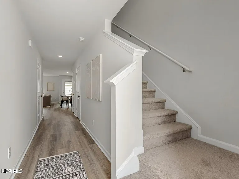 3222 Lobelia Ln — Photo 4