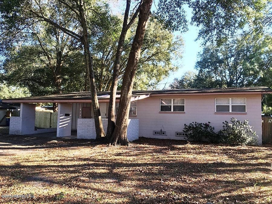 1st image of 5704 Tarpon Ct