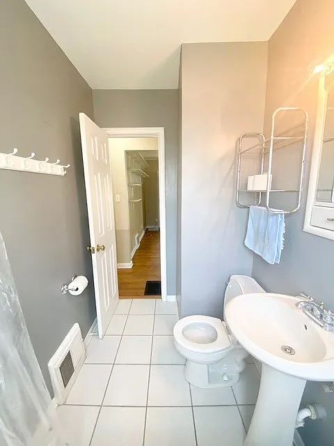 2 bedroom home for rent — Photo 4
