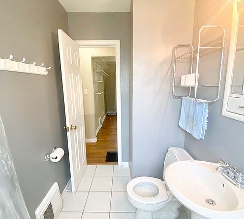 4th image of 3942 57th St