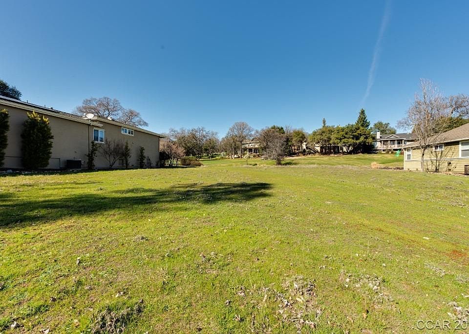 1st image of 272 Catalpa Ln