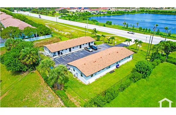 Building Photo - 1681 Silver Beach Rd #1