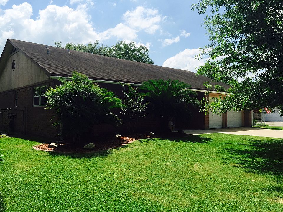 1st image of 4807 Dolphin St