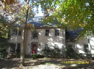 2520 Whisper Wind Ct, Roswell, GA 30076