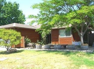 2441 Gads Hill St, Santa Rosa, CA 95401