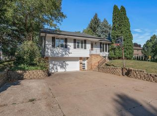 790 10th Ave NW, New Brighton, MN 55112