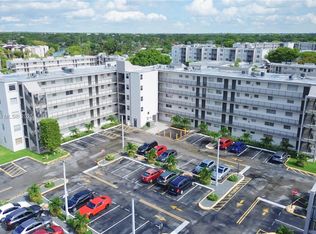 14165 SW 87th St #D-404, Miami, FL 33183