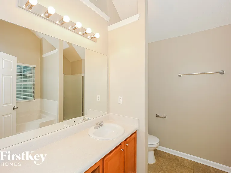 980 Brisley Cir — Photo 10