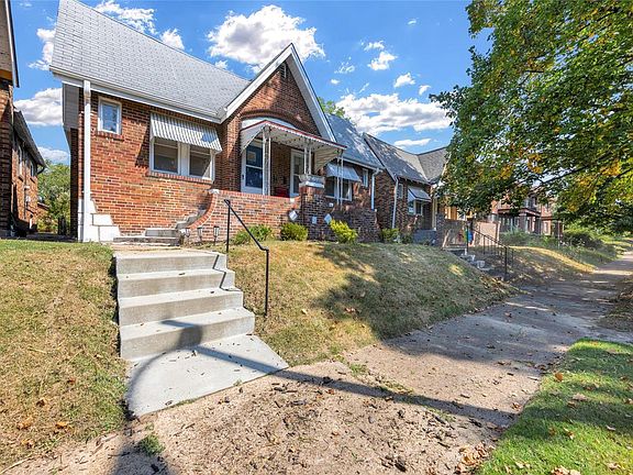 3rd image of 4015 Fairview Ave