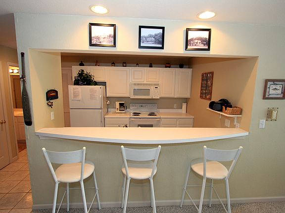 5th image of 180 Lakeview Resort Blvd #1D