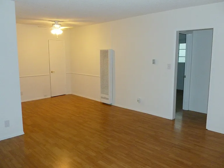 Boulevard Apts — Photo 7