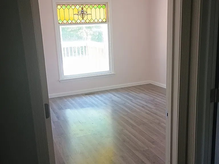 503 S College St — Photo 4