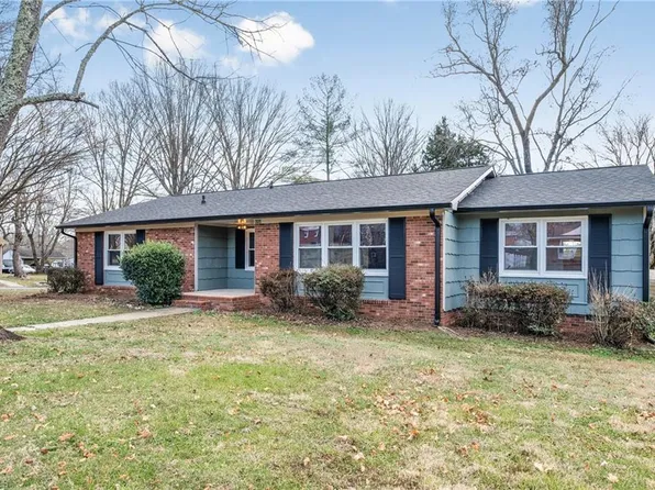 4202 Morningside Dr, Winston Salem, NC 27106