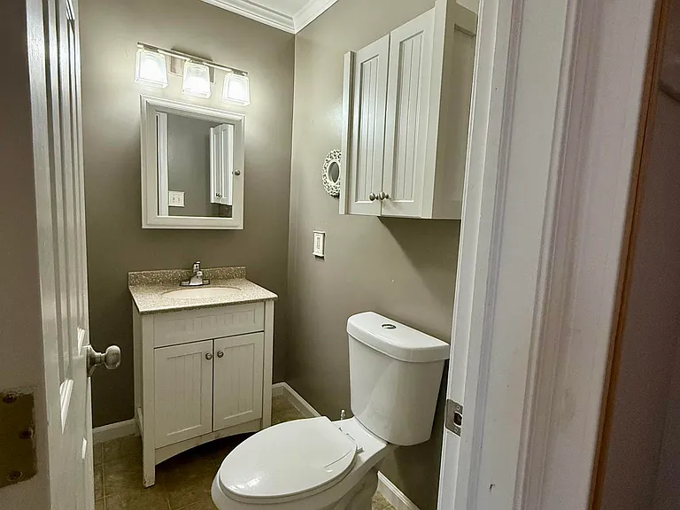 25304 Culver St — Photo 22