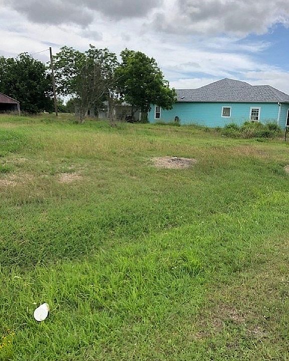 2nd image of 205 Proctor St