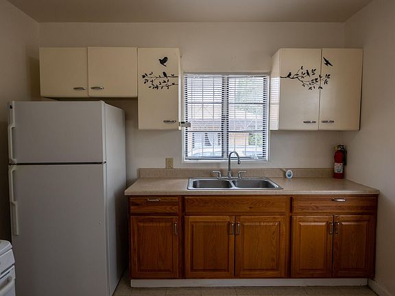 5th image of 4720 Clifton Ave