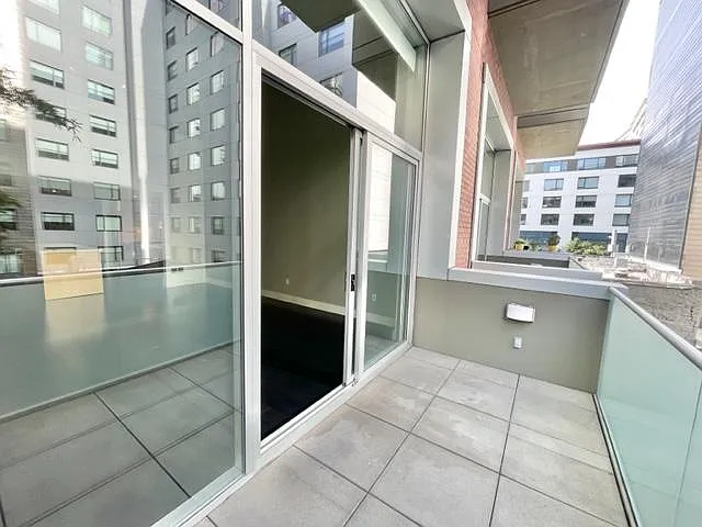 188 King St #304 — Photo 20