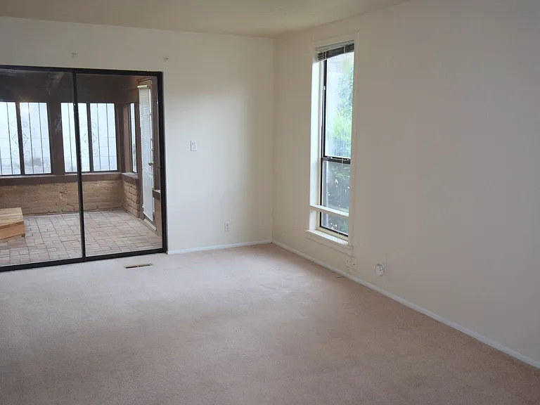 6008 Quemado Dr NE — Photo 5