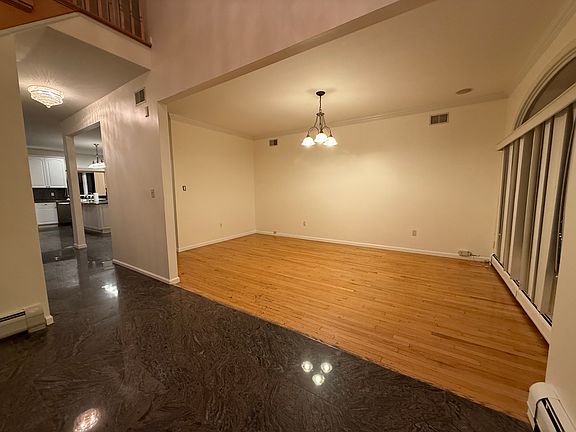 2nd image of 292 Brighton St #2