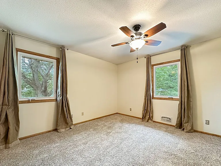 3830 Union Terrace Ln N — Photo 10