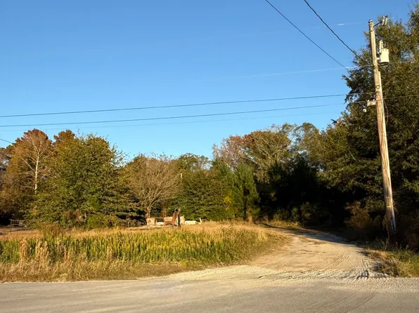 636 Glenn Drive, New Bern, NC 28562