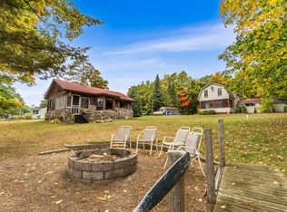 8008 Paradise Trl, Carp Lake, MI 49718