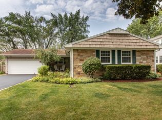 731 Shady Grove Ln, Buffalo Grove, IL 60089