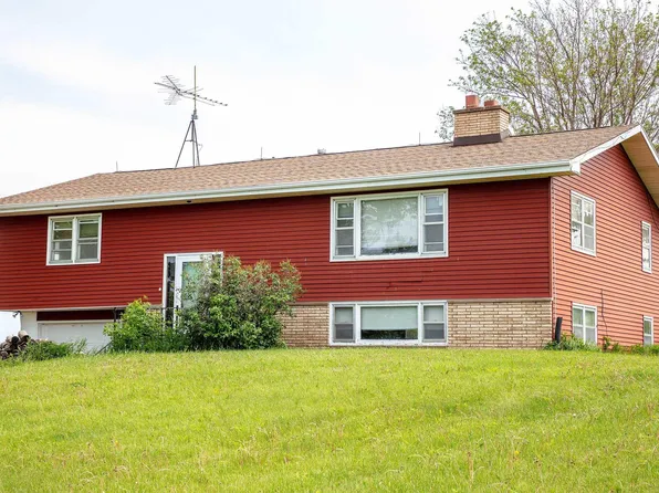 28352 Evergreen Ave, Aplington, IA 50604