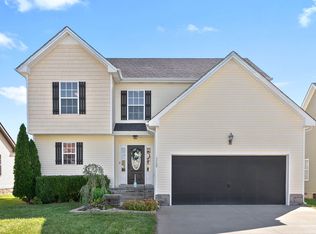 3769 Gray Fox Dr, Clarksville, TN 37040