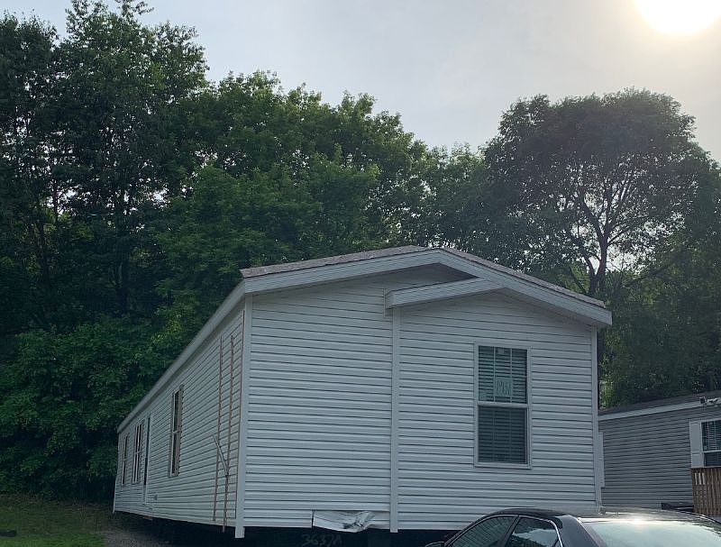 2nd image of 7913 Dickson Ave
