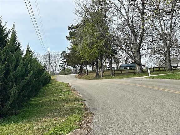 5th image of 3111 Sanders Rd