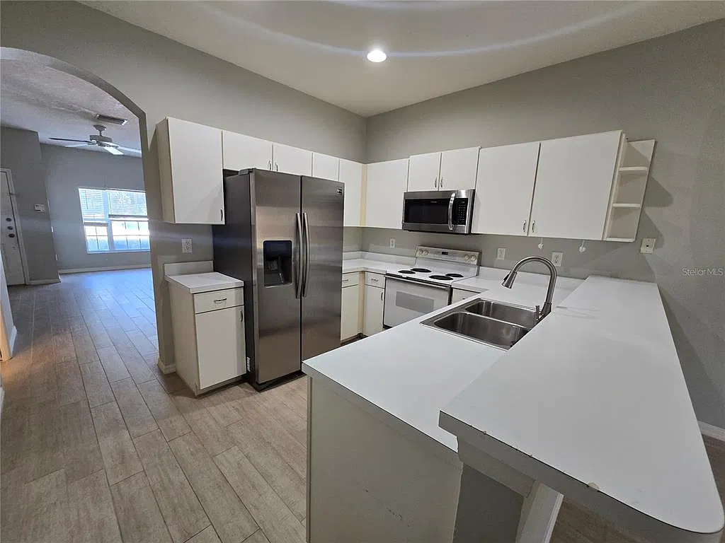 2 bed, 3.5 bath, 1360 sqft, $1,750 — Photo 3