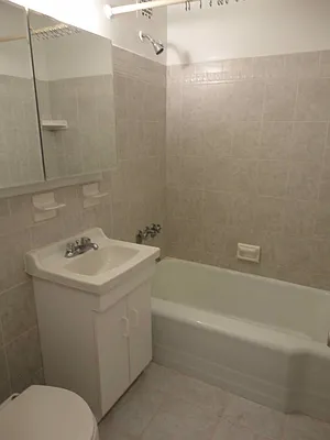 Rented by Citi Habitats | media 11