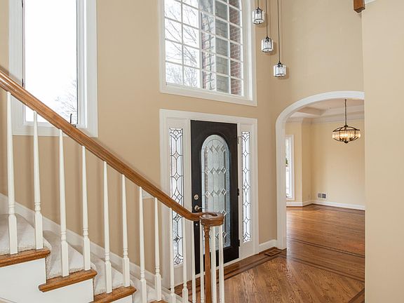 3rd image of 14504 Ash Grove Pl
