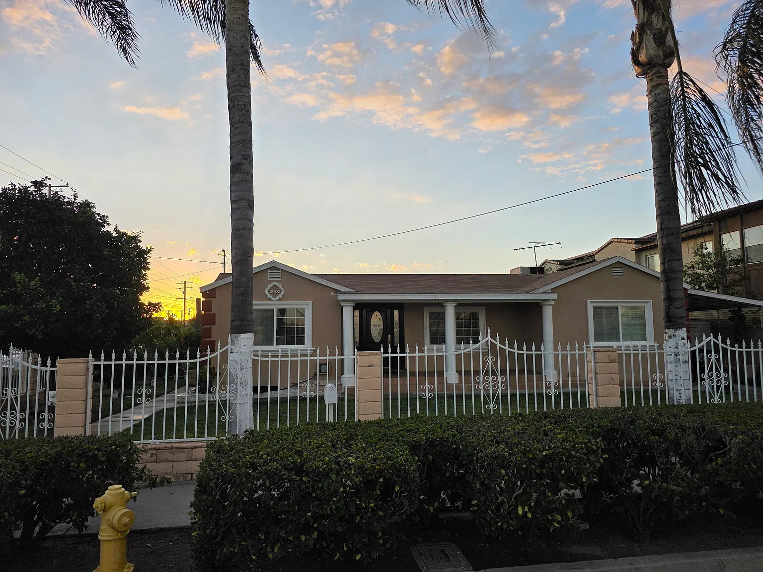 1 bed, 1200 sqft, $3,200 — Photo 2