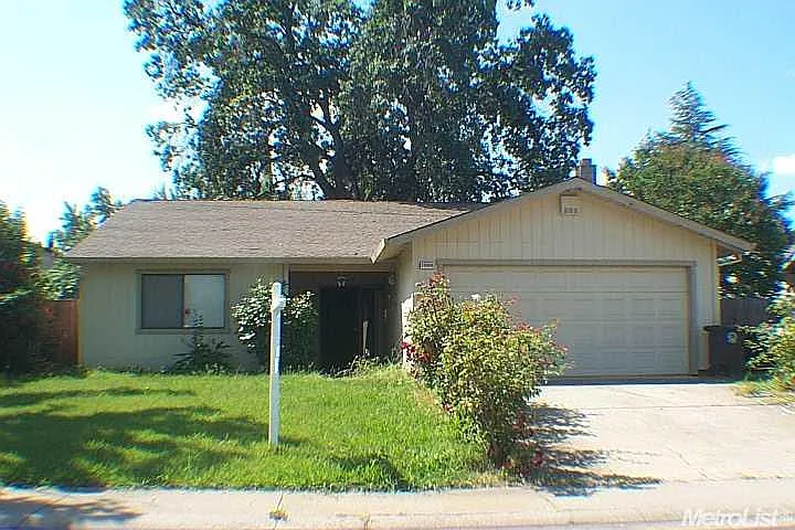 10040 Biscanewoods Way photo 1