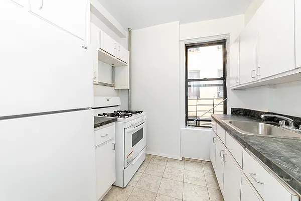 Rented by MNS | media 11