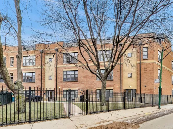 2300 W Bloomingdale Ave APT C, Chicago, IL 60647