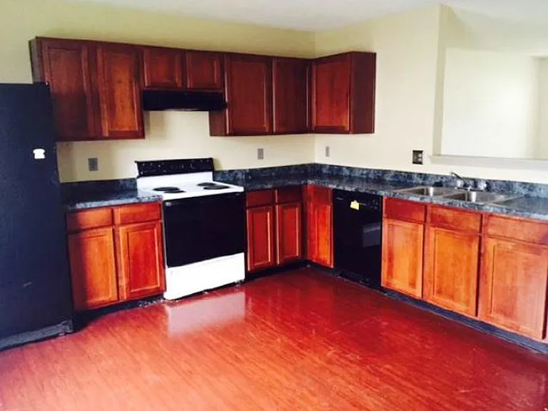 7608 Wheatgrass Ln — Photo 2