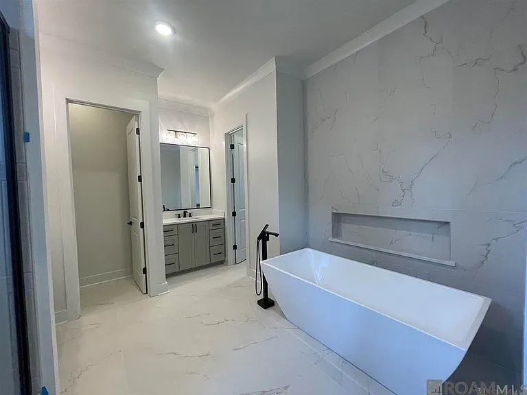 1119 Camellia Way — Photo 11