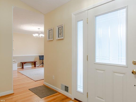 4th image of 1103 Chickadee Cir