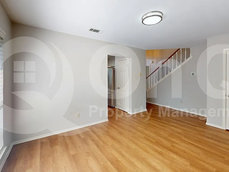 7913 Rice Dr — Photo 7