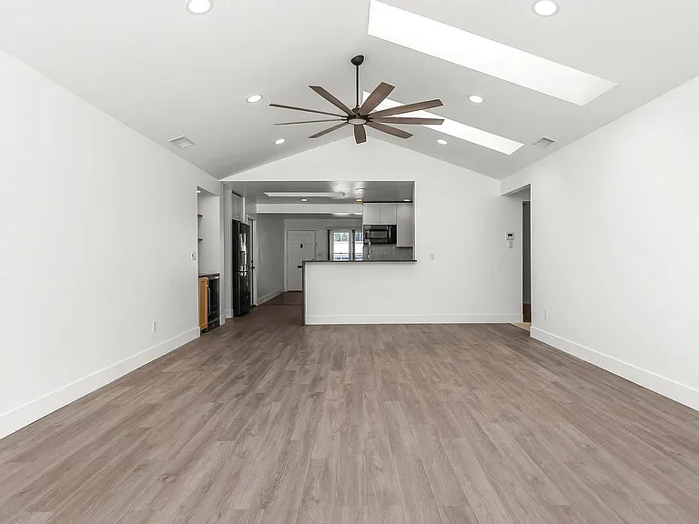 7843 Quince St — Photo 30